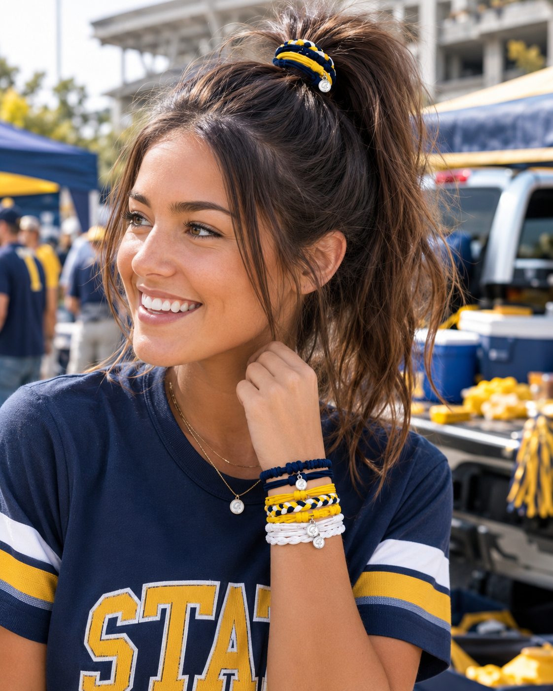 Team Spirit: Navy, Yellow, White
